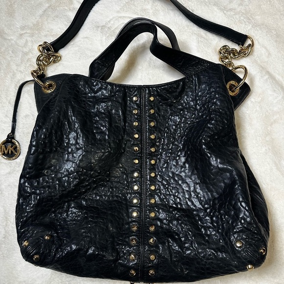 MICHAEL KORS Uptown Astor Black Leather Studded Grommet Shoulder Bag. - Picture 2 of 9